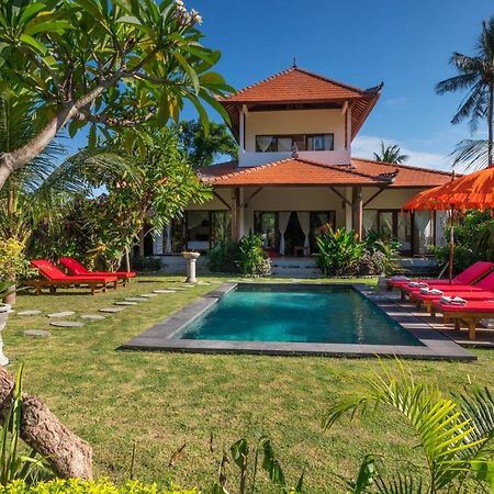 Villa Gayatri Hidden Oasis Амед Екстер'єр фото